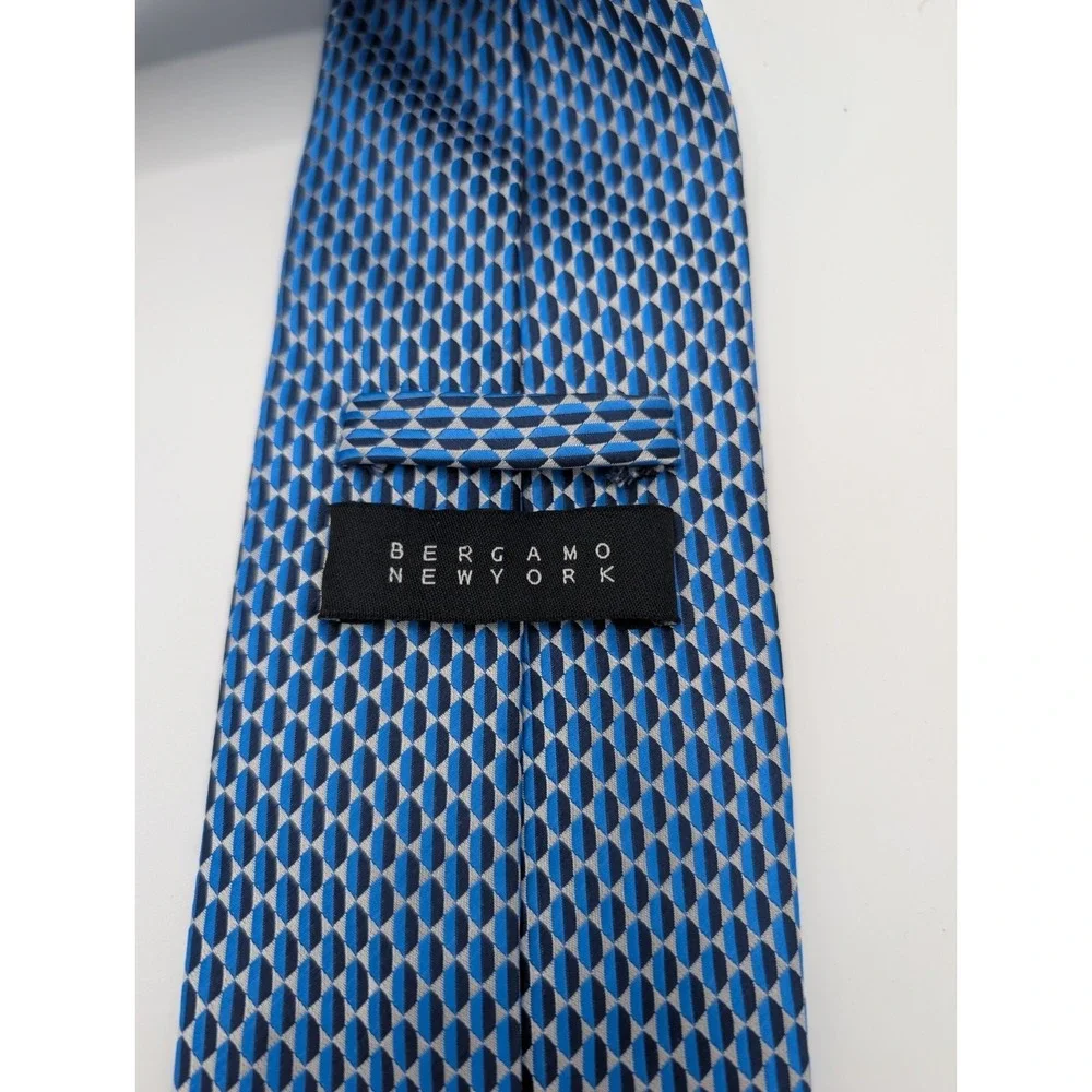 Bergamo New York Men's Necktie Blue Silver Geometric Jacquard Polyester Handmade